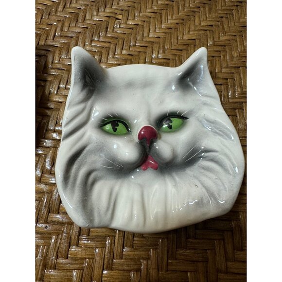 Vintage  Fashion Decor Cat Face Wall Plaques Trinket Plate 3D Set Of 2 - Picture 2 of 7